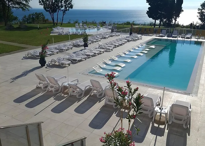 Dnv 27 Apartment Warna