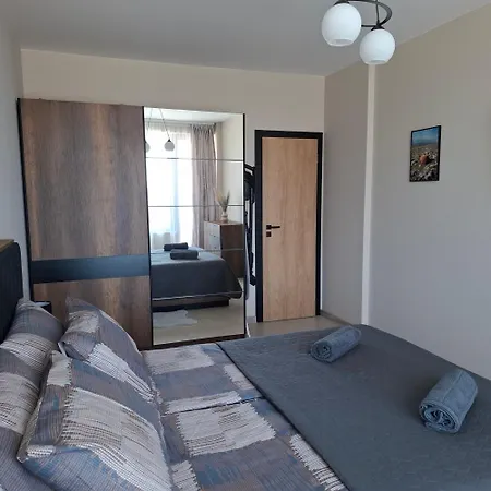 Dnv 27 Apartment