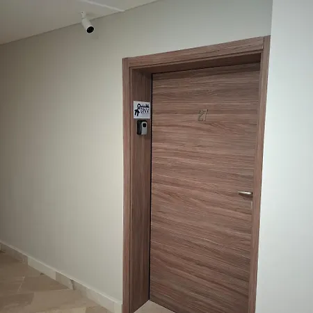 Apartment Dnv 27 Warna